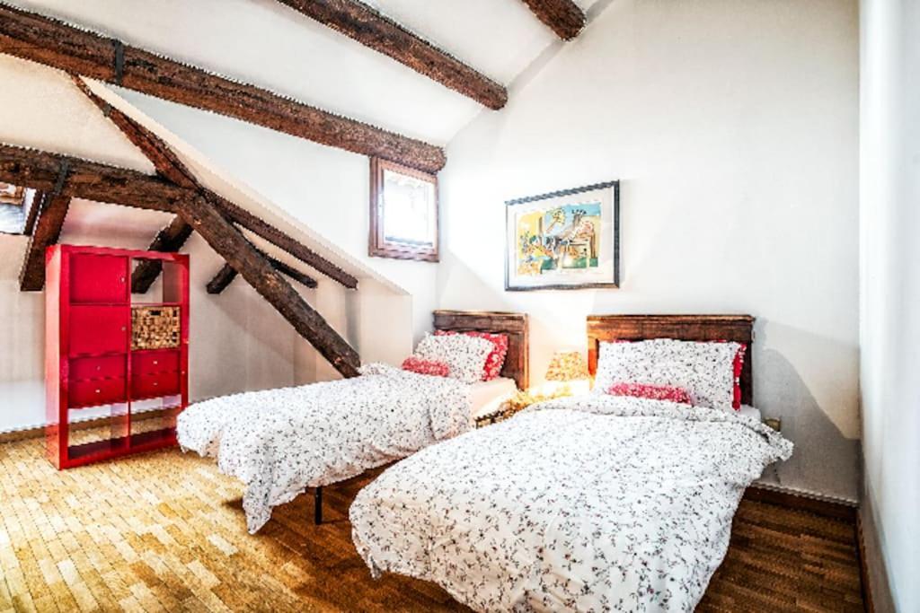 Loft Overlooking The Old Town . Feltre Esterno foto